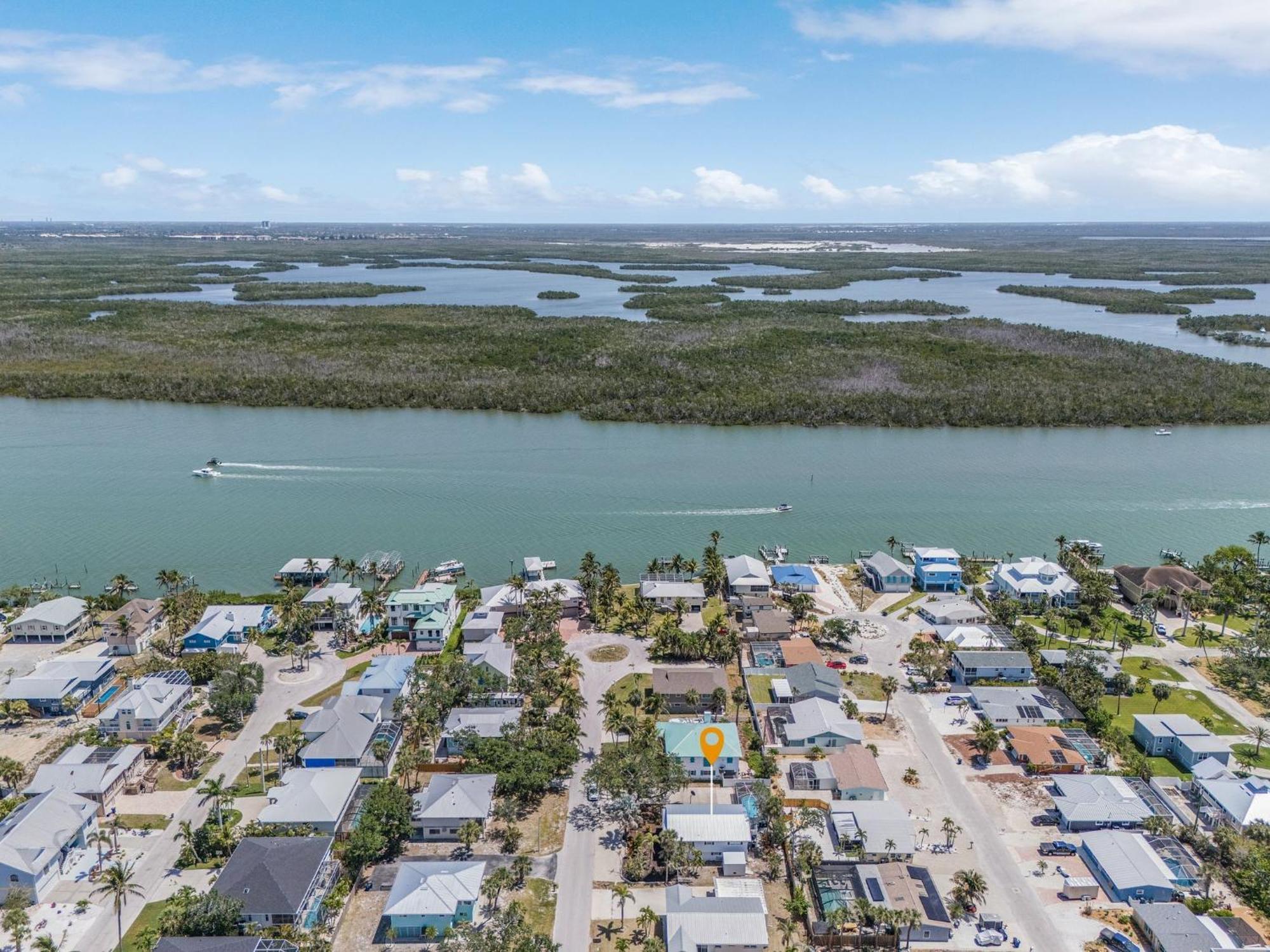 140 Barefoot Bungalow: 4Br/2Ba W/ Heated Pool! Fort Myers Beach Εξωτερικό φωτογραφία